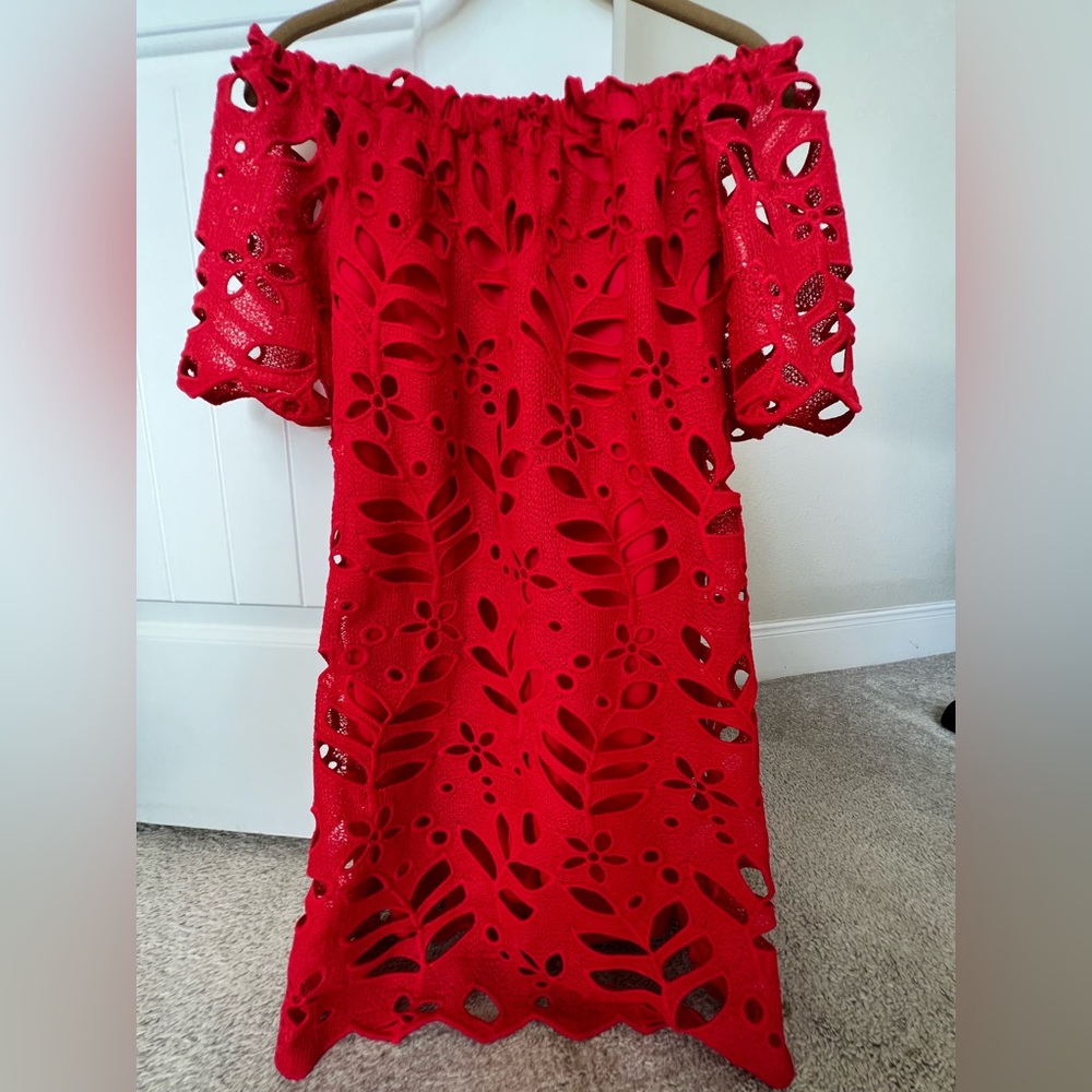 Gianni Bini lined eyelet dress in red. Size XS